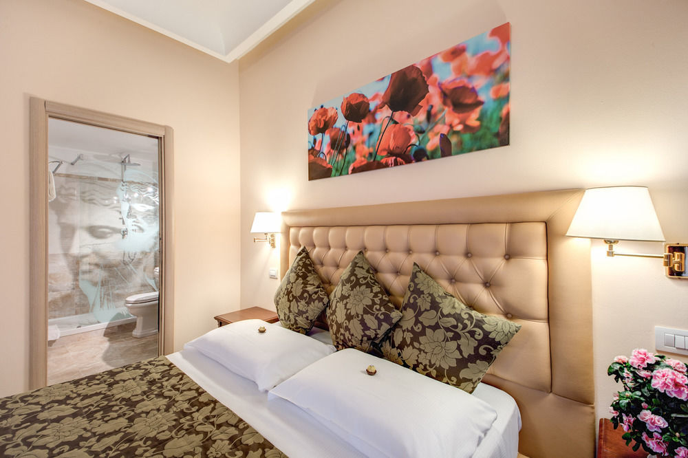 โรม55 - เปียซซา ดิ สปัญญา Hotel ภายนอก รูปภาพ
